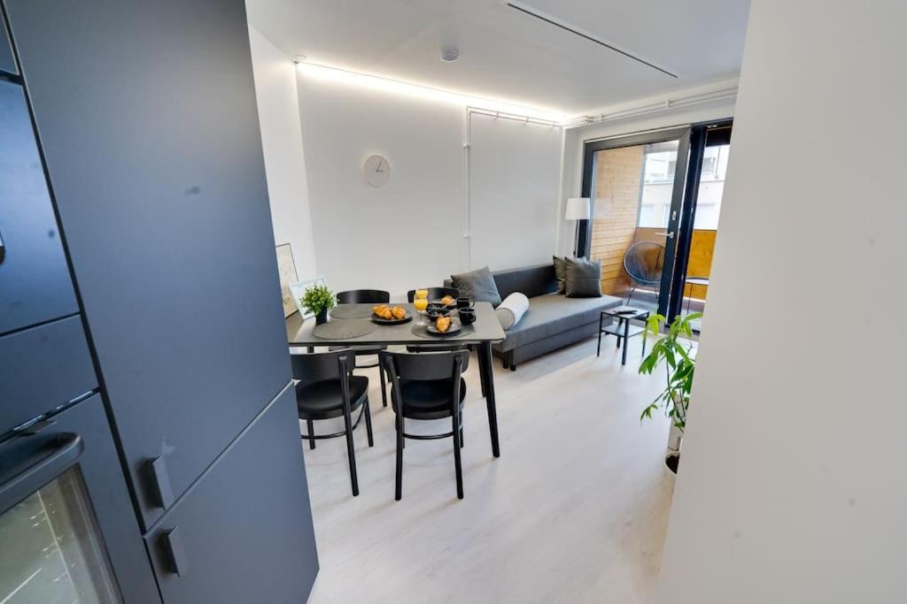 Best Location In Tampere! Modern City Apartment, 2Rooms, Kitchen And Balcony Zewnętrze zdjęcie